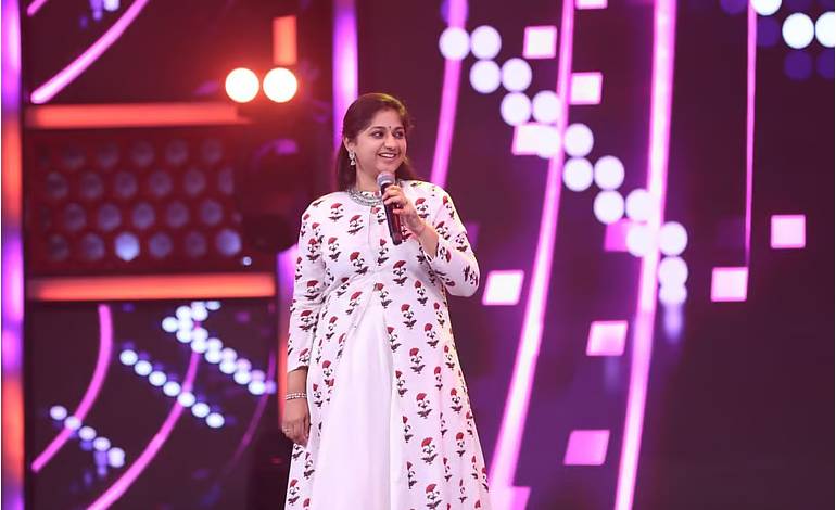 Humble effort to comfort people during the COVID-19 pandemic; Srilalitha has found herself in the national spotlight