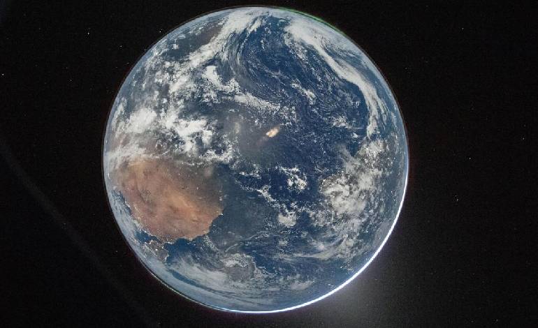 Artemis II: Astronauts have captured our blue planet’s brilliant beauty