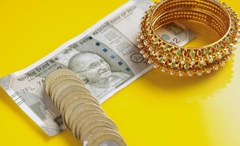 Aditya Birla Capital enters gold loan business, eyes 1,000 branches in 3 years