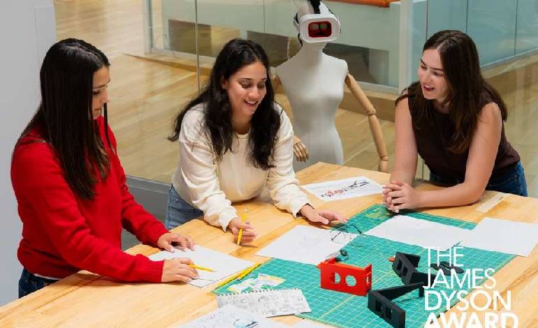 Harvard students invent low-cost headset to screen child athletes for concussions